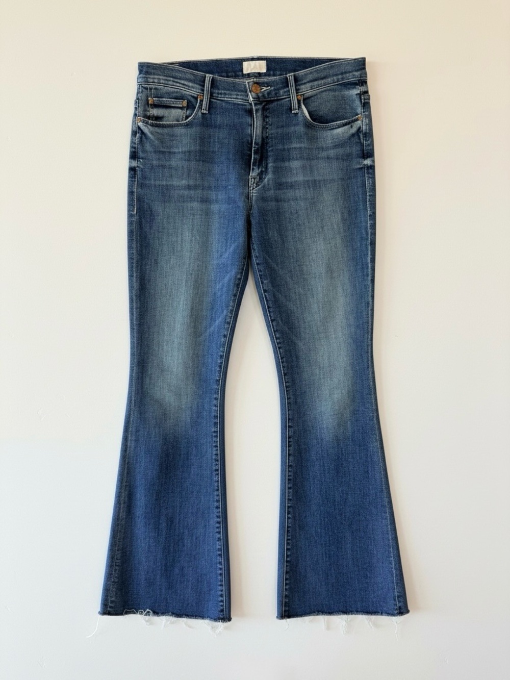 MOTHER The Weekender Fray Jeans in Groovin’ Size 30 Like New
